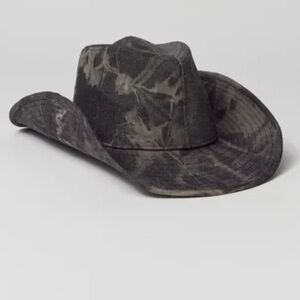 NWT Urban Outfitters Wyeth Walker Black Washed Denim Cowboy Hat